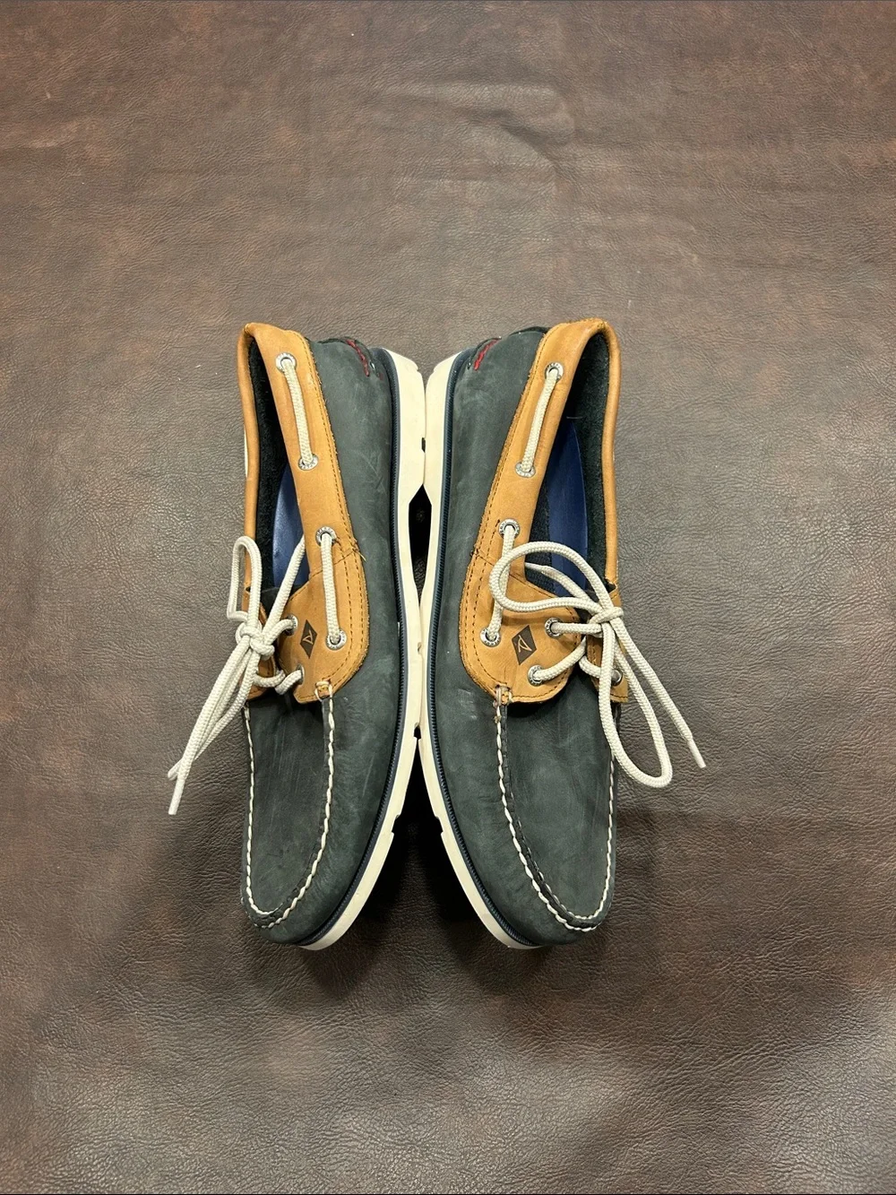 Sperry Men’s Two-Tone Leather Boat Shoes in Navy Blue & Tan